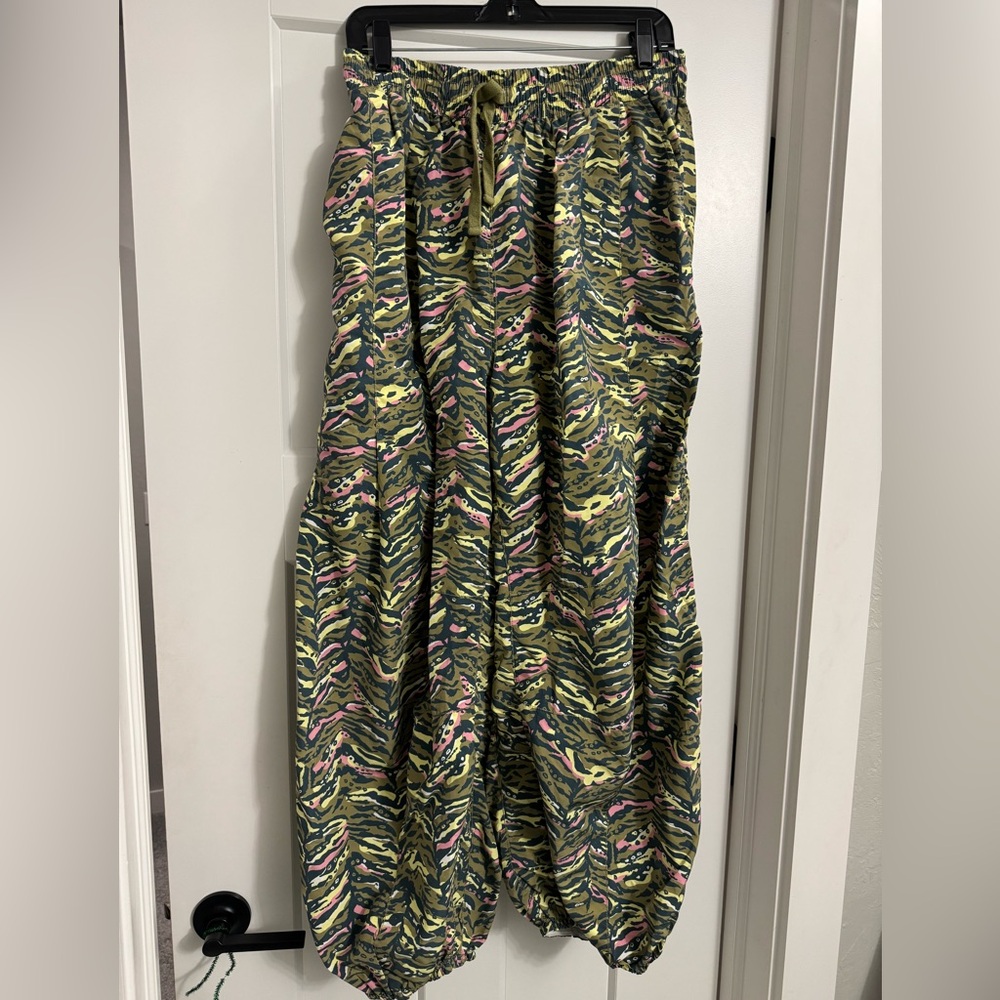 FP movement Pants size Large